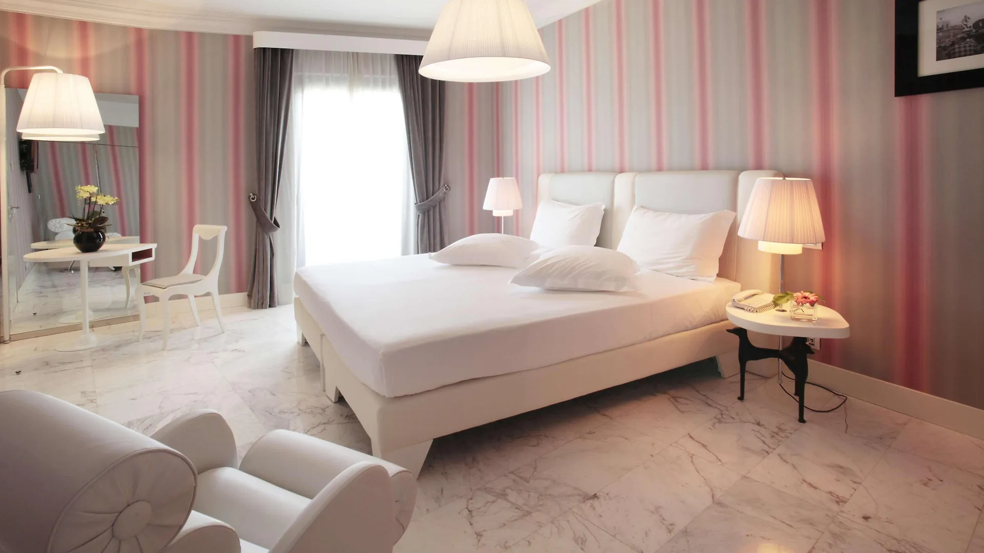 Grand Hotel Palace Rome 5*,