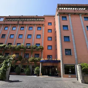 Grand Tiberio Hotel